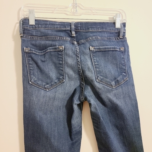 FRAME Denim | Le Skinny de Jeanne Skinny Jeans in Queensway Wash (Size 28) - Picture 12 of 16